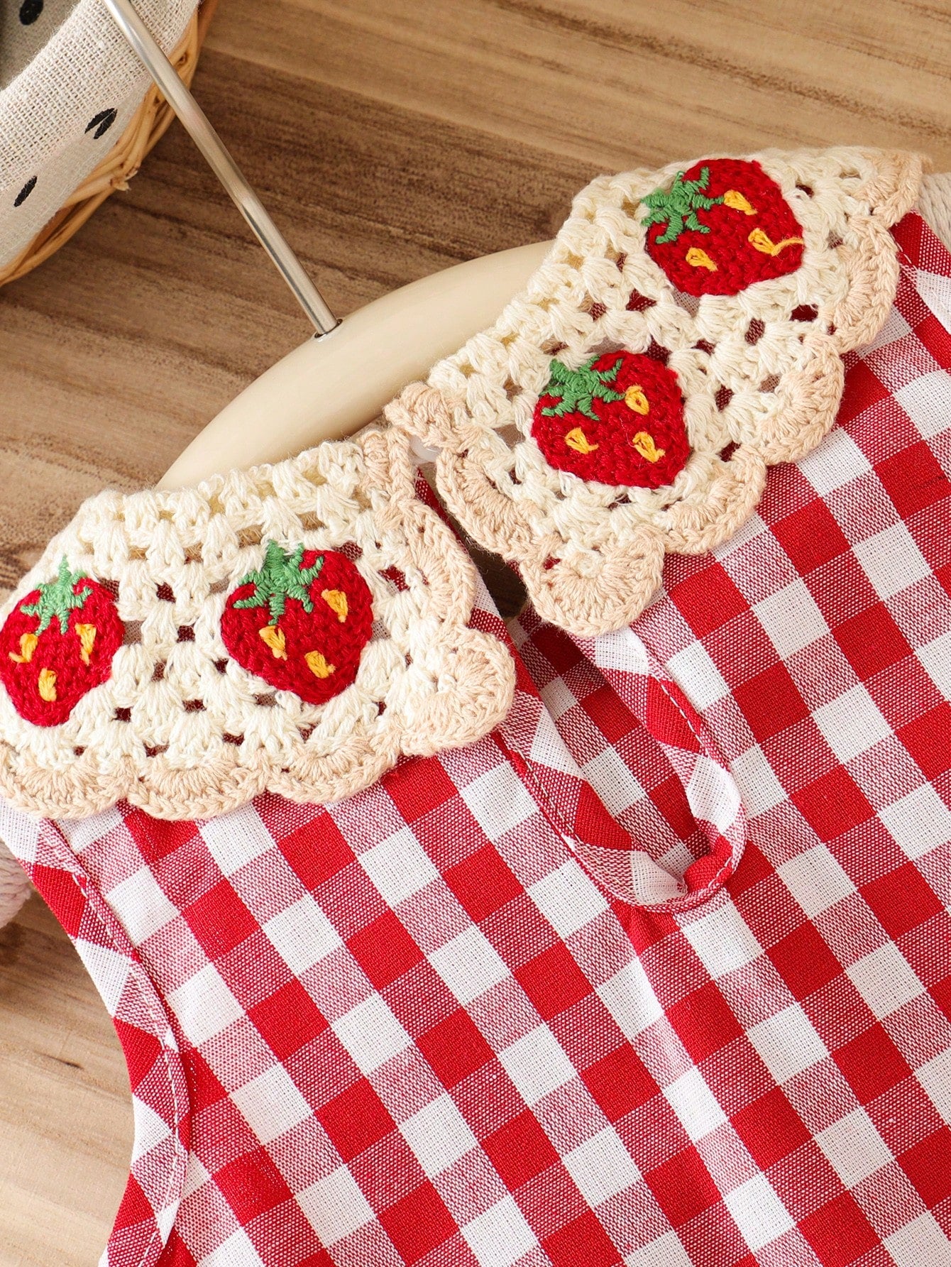 Baby Girls Summer Red Plaid Tank Dress, Peter Pan Collar, Cute Minimalist Versatile Style, Suitable For Baby Girls Summer Casual Outdoor Play, Vacation, Daily Comfortable Wear