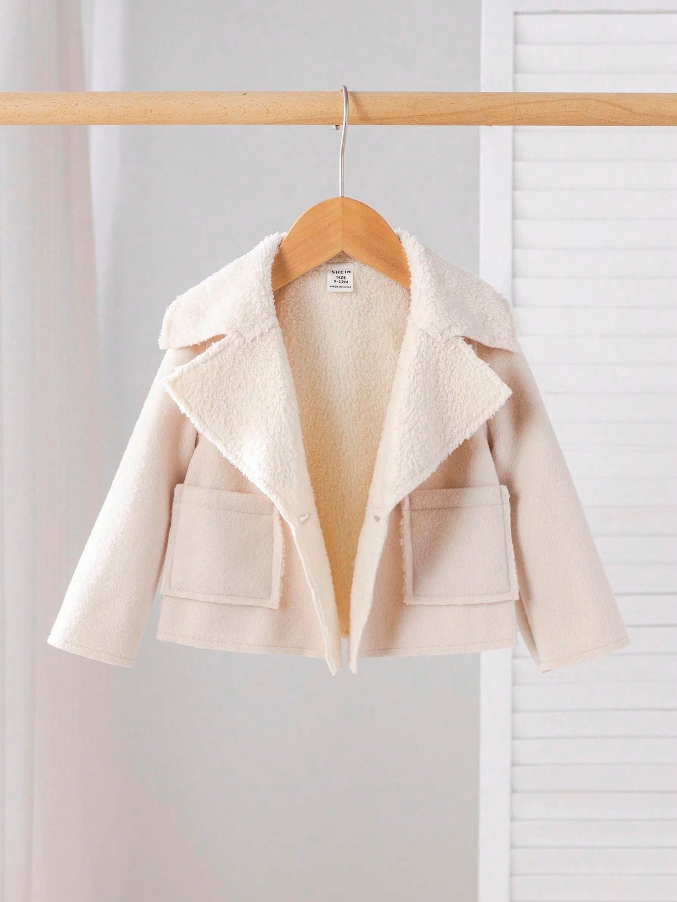 Baby Girls White Winter Fleece Jacket,Thermal Lined Casual Versatile Office Coat,Suitable For Outings And Fall Shopping