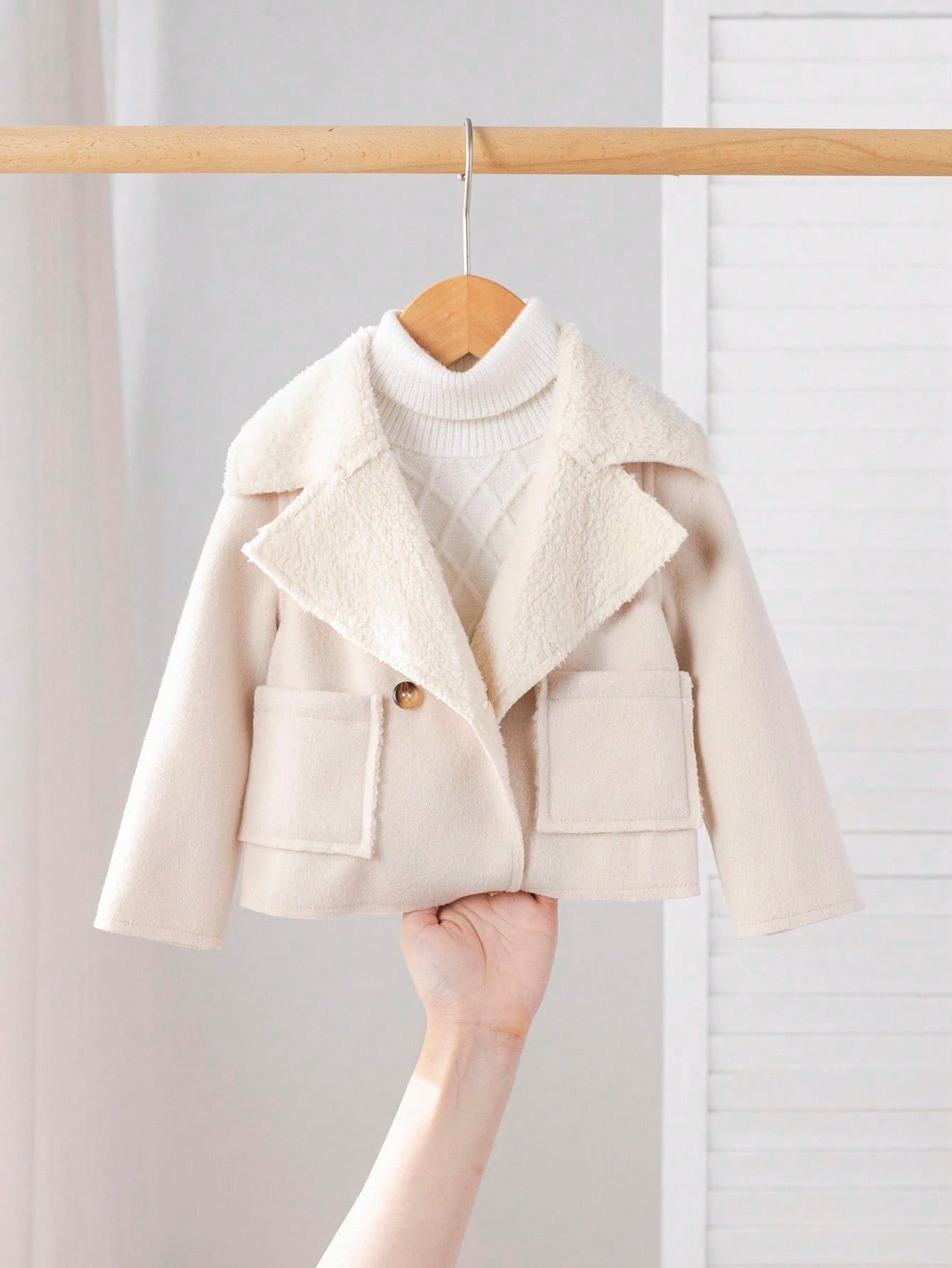 Baby Girls White Winter Fleece Jacket,Thermal Lined Casual Versatile Office Coat,Suitable For Outings And Fall Shopping