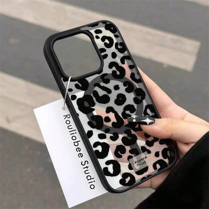 Black And White Leopard Print Magnetic Transparent Printing Mobile Phone Case, Suitable For IPhone17Pro Max 16 15 14 13 12 11 Pro Max Supports Wireless Charging, Using Advanced Acrylic Material, Unise