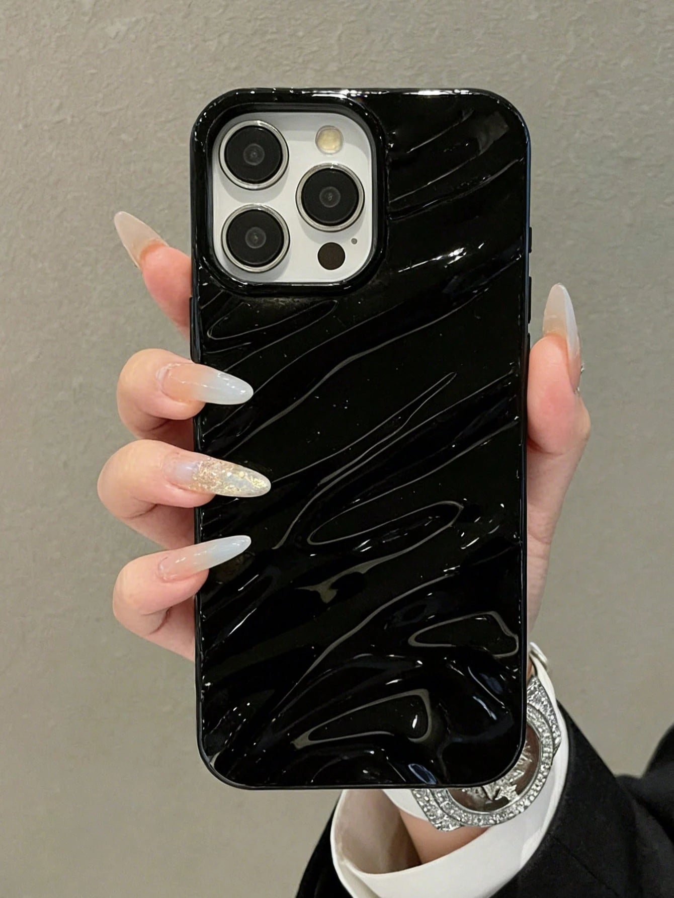 Black Asymmetrical Wave Pattern Wave Ripples 1pc New Glossy Wavy Pattern Soft Protective Phone Case, Compatible With IPhone 17 Pro Max/17/17 Pro/16 Pro Max/16/16 Pro/16 Plus/15 Pro Max/15 Pro/15 Plus