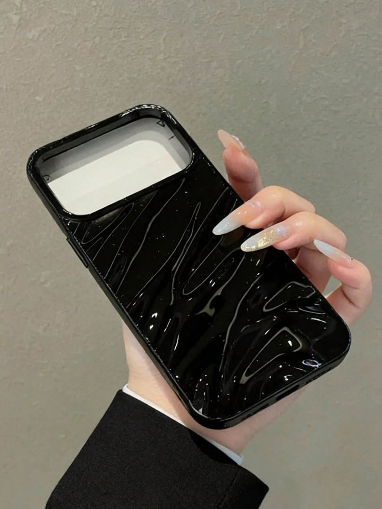 Black Asymmetrical Wave Pattern Wave Ripples 1pc New Glossy Wavy Pattern Soft Protective Phone Case, Compatible With IPhone 17 Pro Max/17/17 Pro/16 Pro Max/16/16 Pro/16 Plus/15 Pro Max/15 Pro/15 Plus