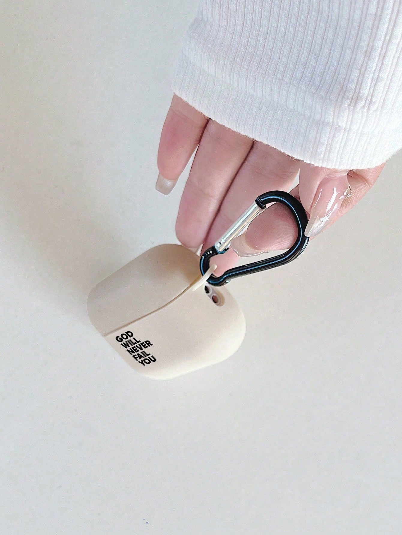 Black Slogan Element Bluetooth Earphone Cases 1pc Christian Bible Verse Earphone Case, Cool Christian Earphone Case, Christian Gift For Girlfriend/Boyfriend, Slogan Beige Earphone Case With 1pc Earpho