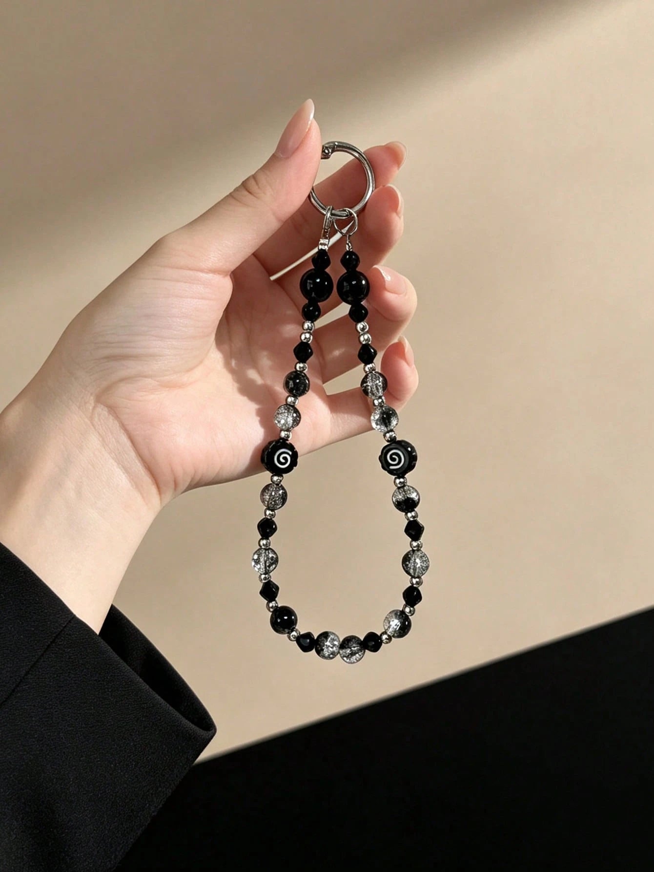 Black White Spiral Pattern Crackle Crystal Bead Phone Wrist Chain, Dark Tone Glitter Ice Crack Mixed Bead Short Lanyard, Silver Spring Ring Clasp Dual Use Bag Key Charm, Y2K Grunge Cool Girly Anti-Los