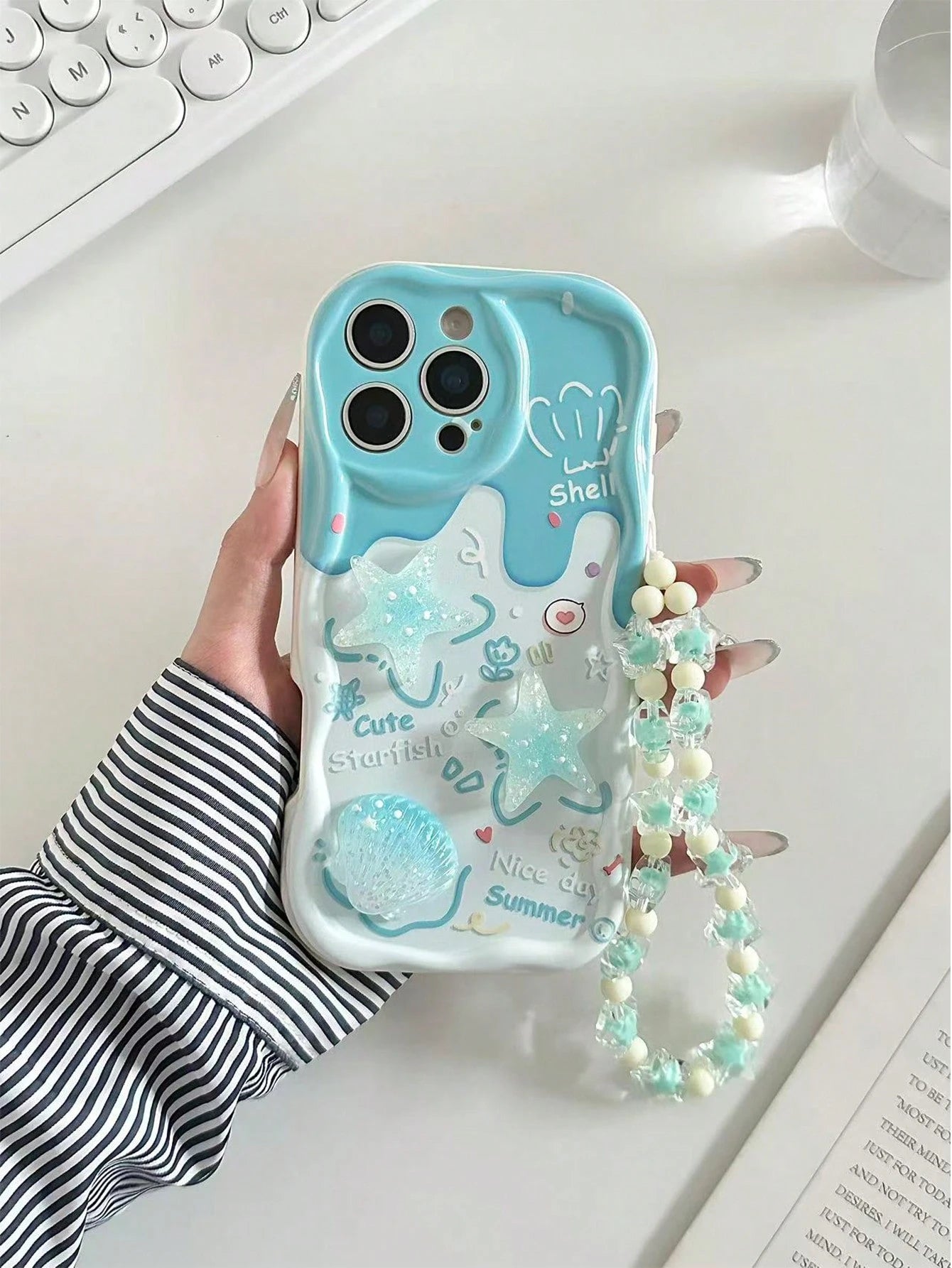 Blue Ocean Elements Novelty Cases Blue Ocean Elements Novelty Cartoon Starfish Handmade Decor Accessories, Beige Color Painted Cream Wavy Pattern Protective Case With Chain, Compatible With Iphone 17