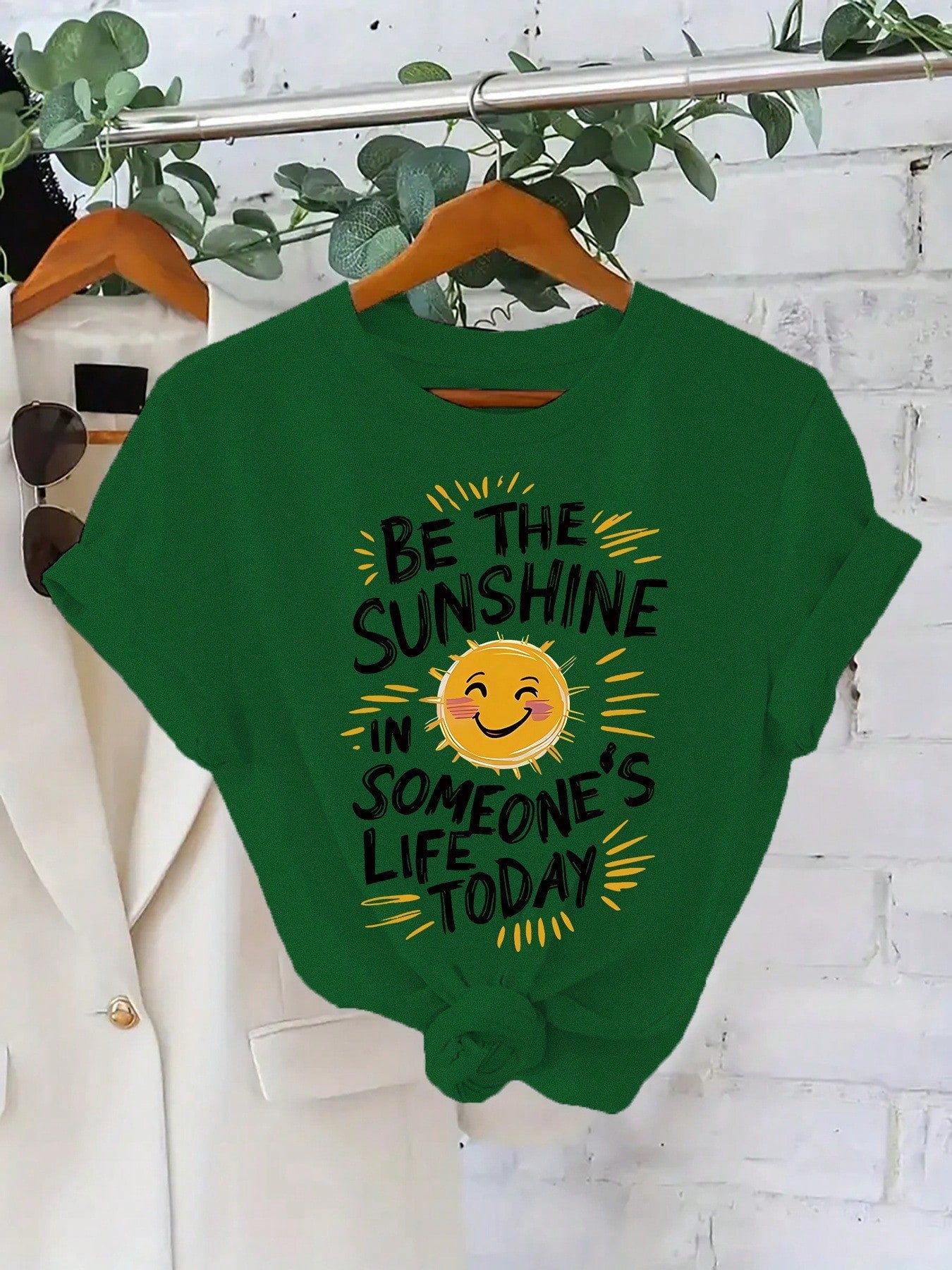 Bright Red Oversized Tee, Be The Sunshine Inspirational Sun Print Soft Cotton Retro Positive Casual Summer T-Shirt