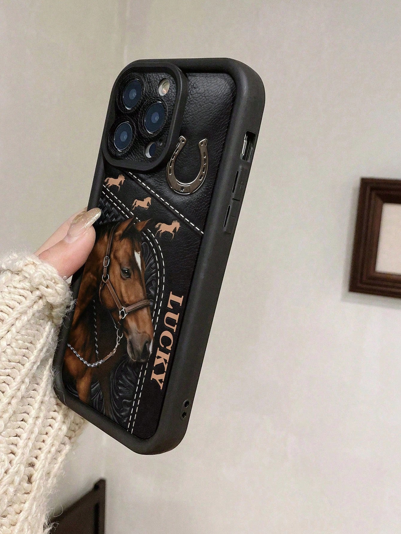Cartoon Horse Painted Groove Black Thick Precision Hole Minimalist Shockproof Thick Phone Protective Case, Printed Suitable For IPhone 17/17 Pro Max/ 16/16 Pro/16 Pro Max/ 16 Plus, 15 XR/7/8, 15 Pro M