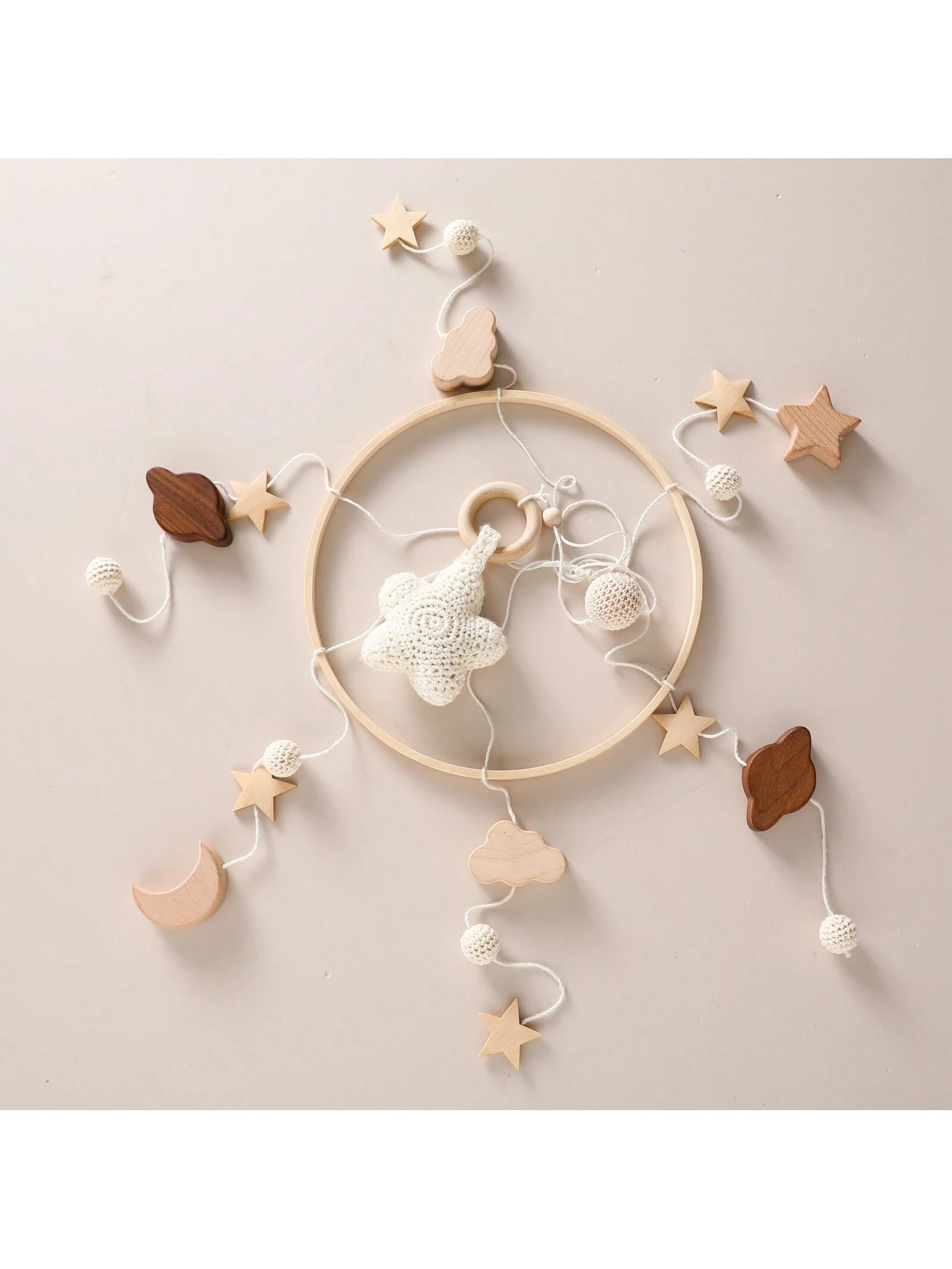 Children's Beige Starry Bed Bell Crib Rattle Bed Bell Handmade Crochet Wooden Nursery Pendant Newborn Gift