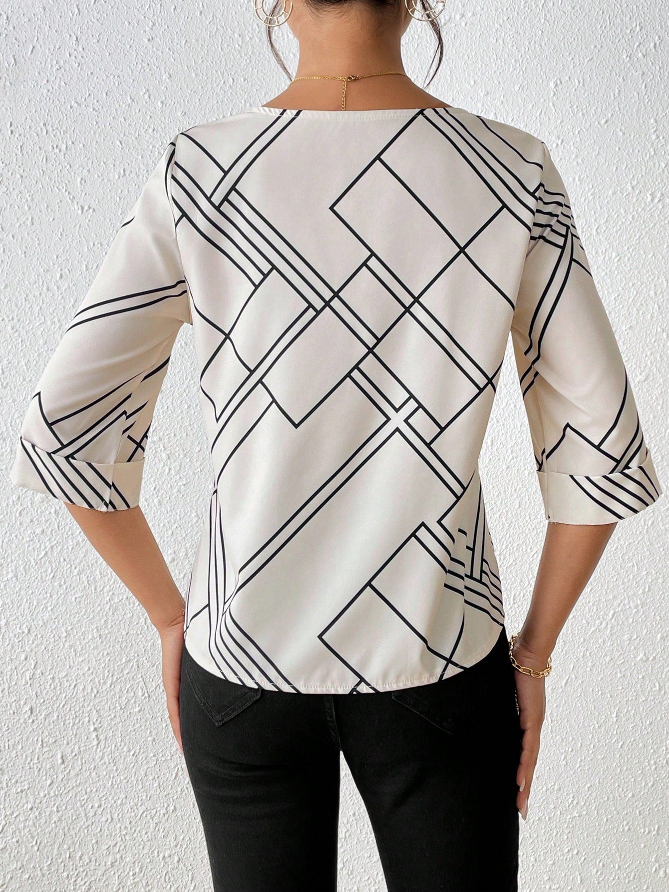 Clasi Casual Commuter Geometric Print Round Neck Shirt