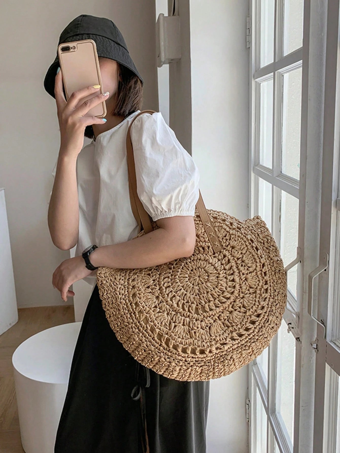 Classic Woven Bag Women's Round Beach Shoulder Bag, Women's Straw Woven Bag, Crossbody Bag, Handbag, Beach Essential, Beach Necessity, Beach Supplies And Summer Essential, Summer Vacation Bag, Holiday