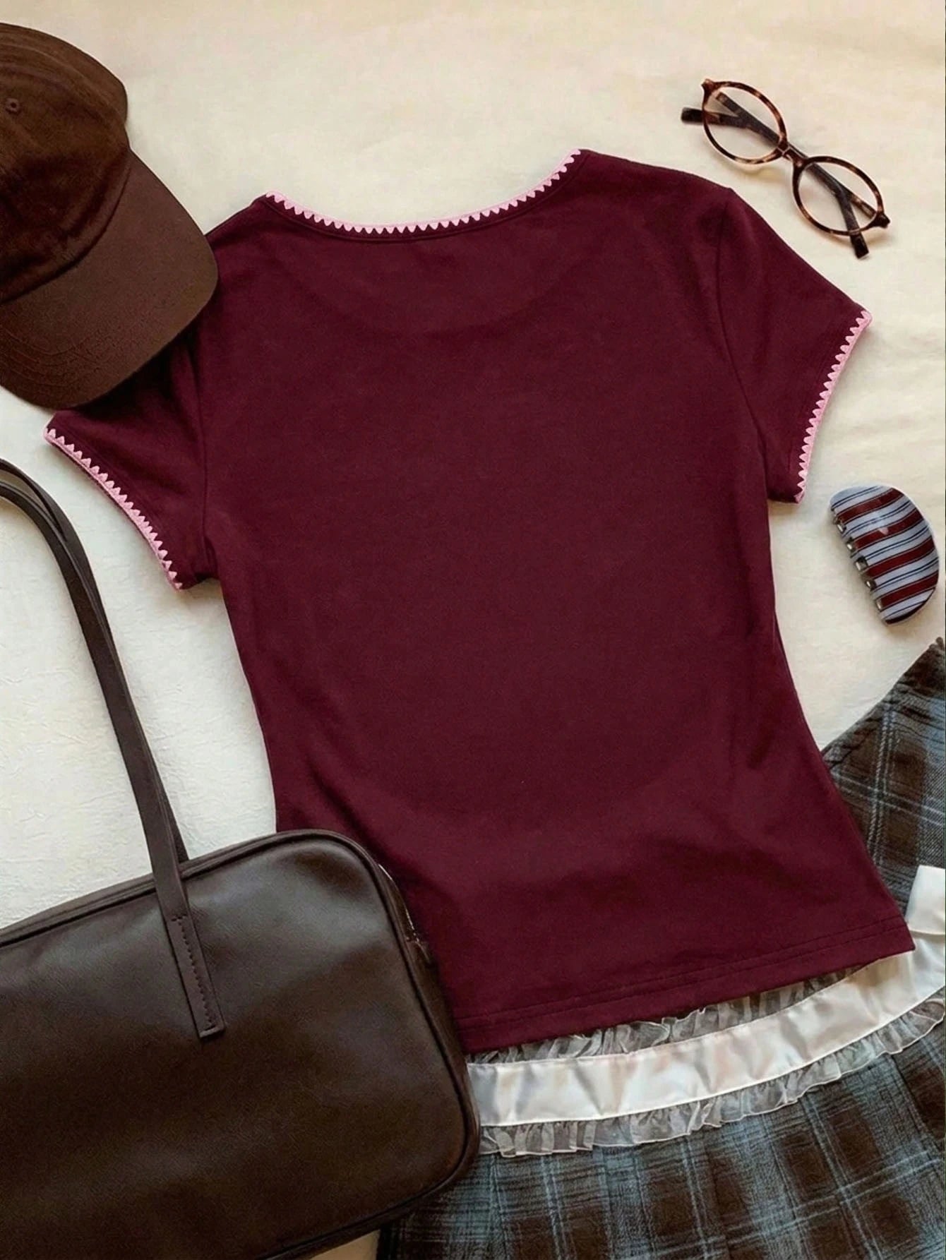 Comfortcana 2026 New Fashion Women's Contrast Trim Round Neck Short Sleeve Casual Versatile T-Shirt, Summer Top, Spring Outdoor Wear, Y2K Purplish Red Blouse