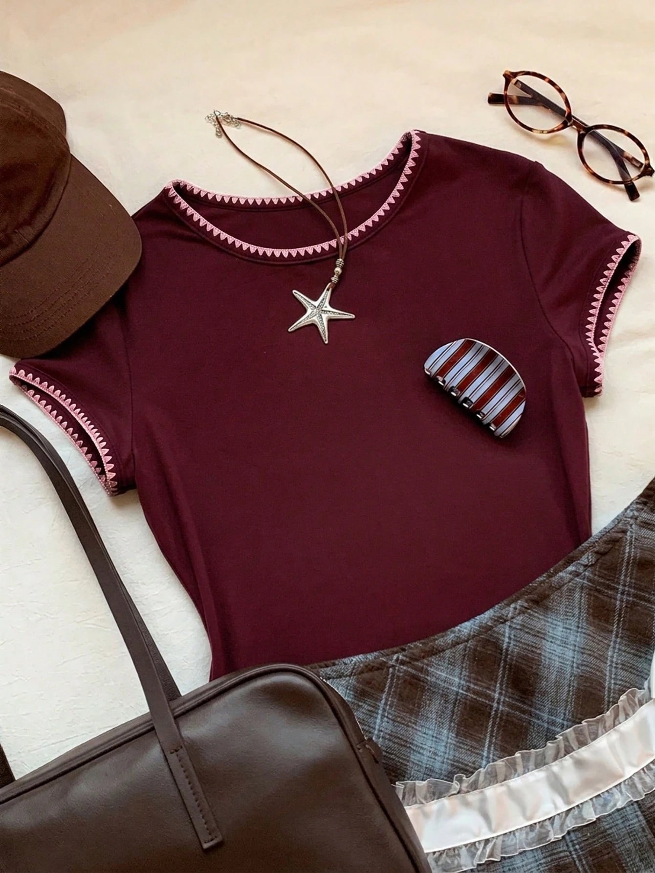 Comfortcana 2026 New Fashion Women's Contrast Trim Round Neck Short Sleeve Casual Versatile T-Shirt, Summer Top, Spring Outdoor Wear, Y2K Purplish Red Blouse