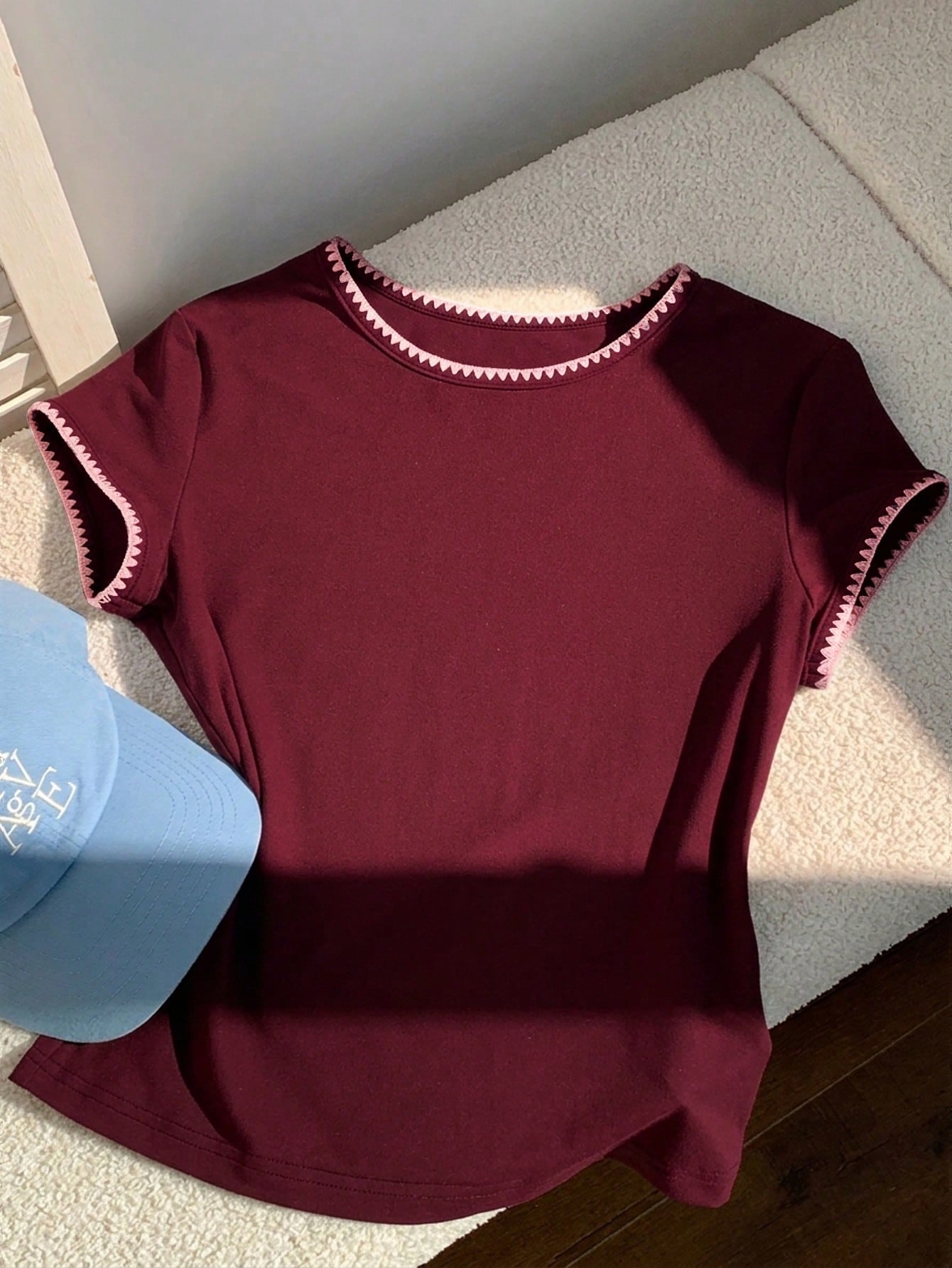 Comfortcana 2026 New Fashion Women's Contrast Trim Round Neck Short Sleeve Casual Versatile T-Shirt, Summer Top, Spring Outdoor Wear, Y2K Purplish Red Blouse