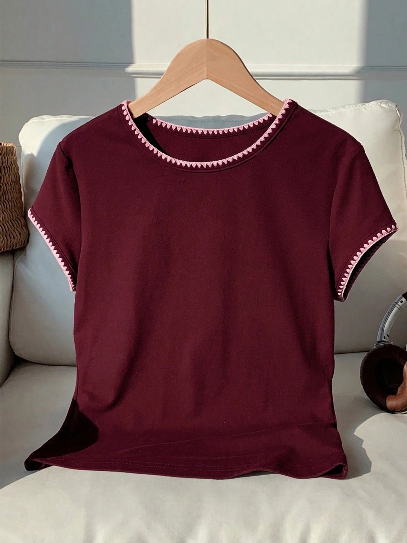 Comfortcana 2026 New Fashion Women's Contrast Trim Round Neck Short Sleeve Casual Versatile T-Shirt, Summer Top, Spring Outdoor Wear, Y2K Purplish Red Blouse