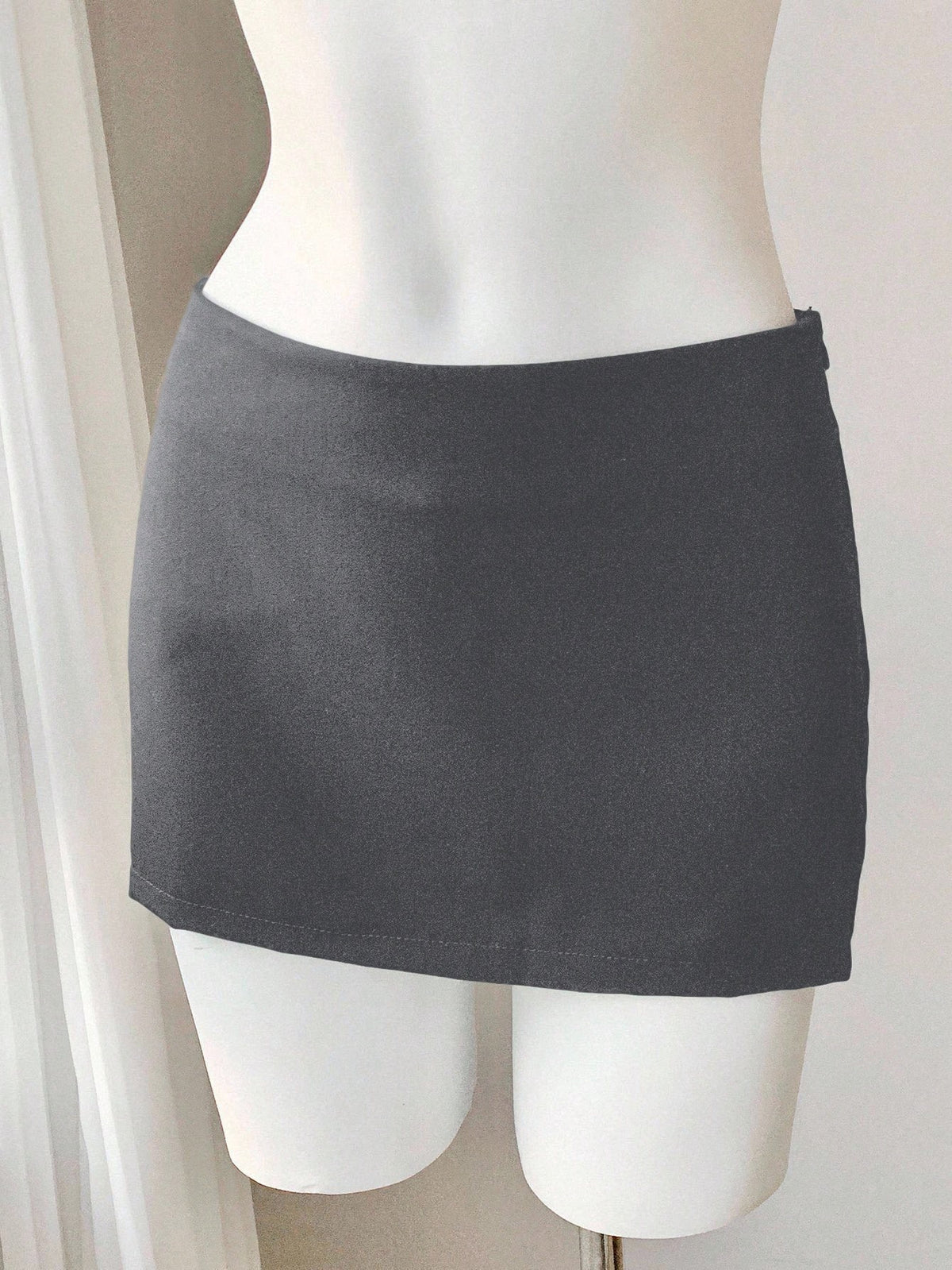 Comfortcana Women's Solid Color Mini Skirt With Zipper