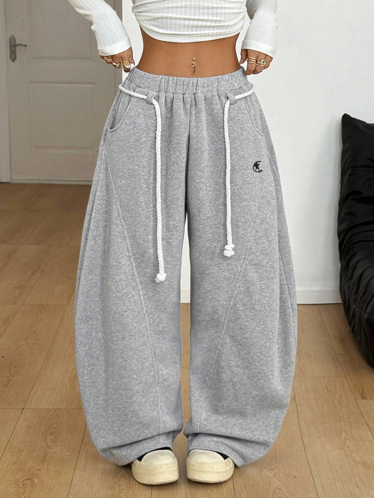 Coolane Women's Winter Grey Oversized Wide Leg Sweatpants,Streetwear Lounge Preppy French Casual Warm Comfortable Elastic Waistband Curved Hem Comfy Pants