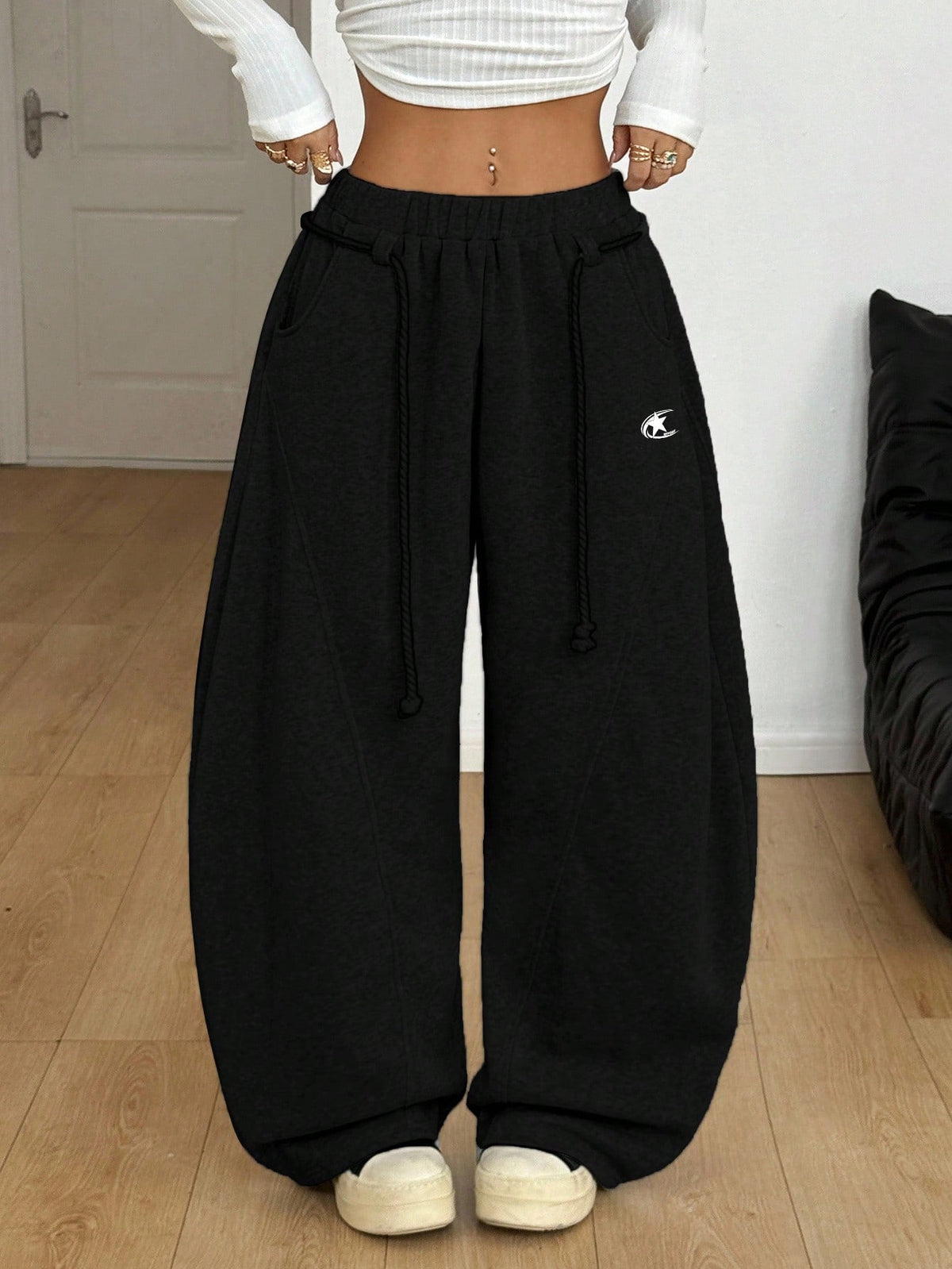 Coolane Women's Winter Grey Oversized Wide Leg Sweatpants,Streetwear Lounge Preppy French Casual Warm Comfortable Elastic Waistband Curved Hem Comfy Pants