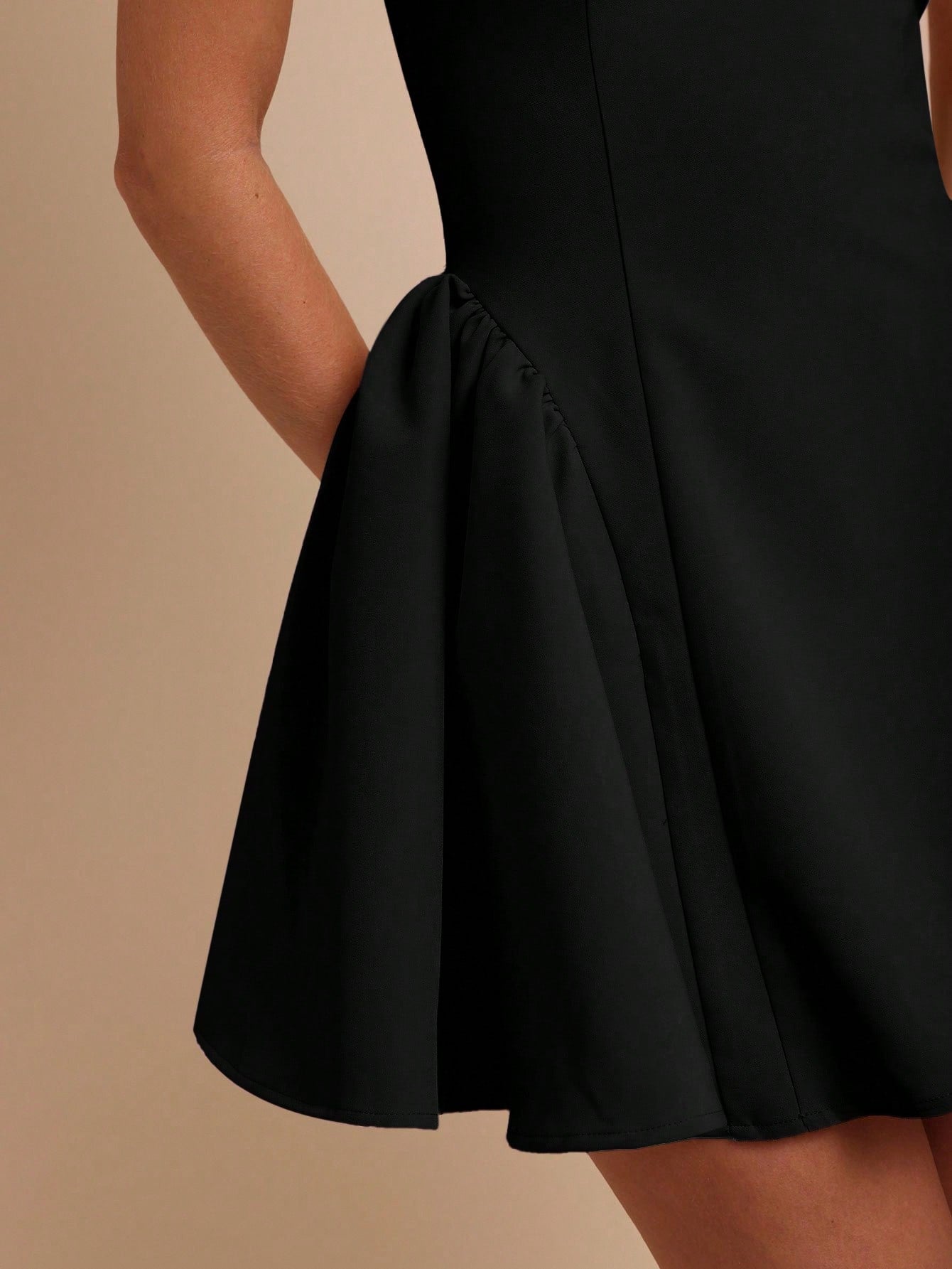 COSMINA Women's Square Neck Ruffle Hem Sleeveless Fashionable Mini Dress,Black Dress,Elegant Valentine's Day,Party Summer