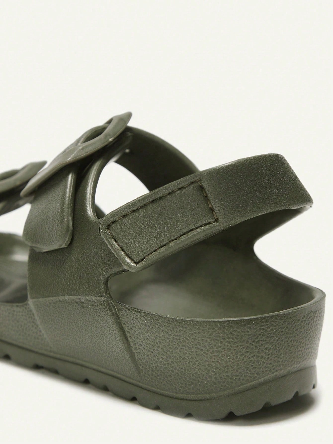 Cozy Pixies 1 Pair Of Beach Vacation Summer Cute Army Green Children's EVA Slippers, Light, Comfortable, Wear-Resistant, Both Inside And Outside Wear, Both Boys And Girls Can Wear