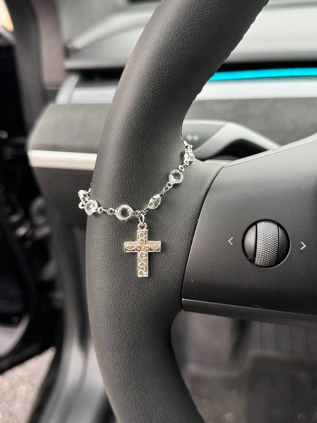 Cross And Star Shaped Car Steering Wheel Decor Pendant, Luxury Crystal Chain Car Steering Wheel Decor Pendant