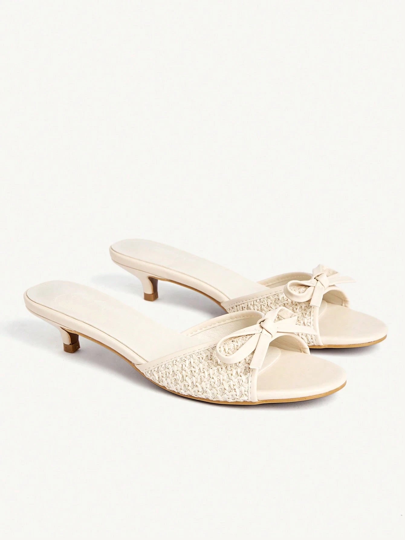 CUCCOO CHICEST Women Shoes Beige Woven Bow Design Elements Fashionable And Comfortable Spring And Summer Vacation Kitten And Slippers Summer Shoes