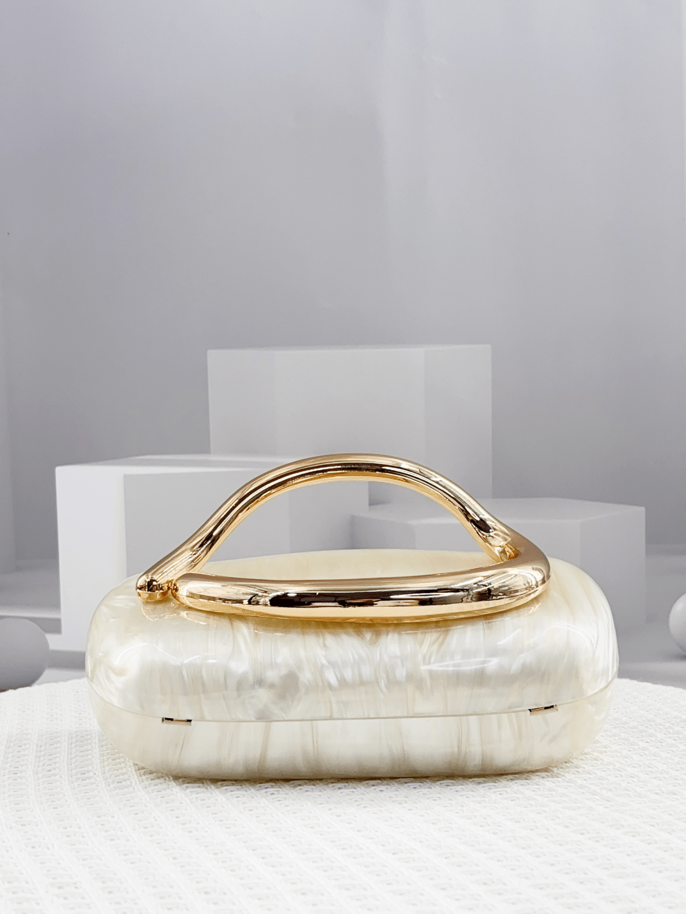 CUCCOO SZL New European & American Women Asymmetrical Acrylic Box Handbag, Unique Shell Shape Classic Round Clutch, Fashion Wedding/Party Purse, Elegant Shell Bag, Perfect For Parties, Weddings, Dinne