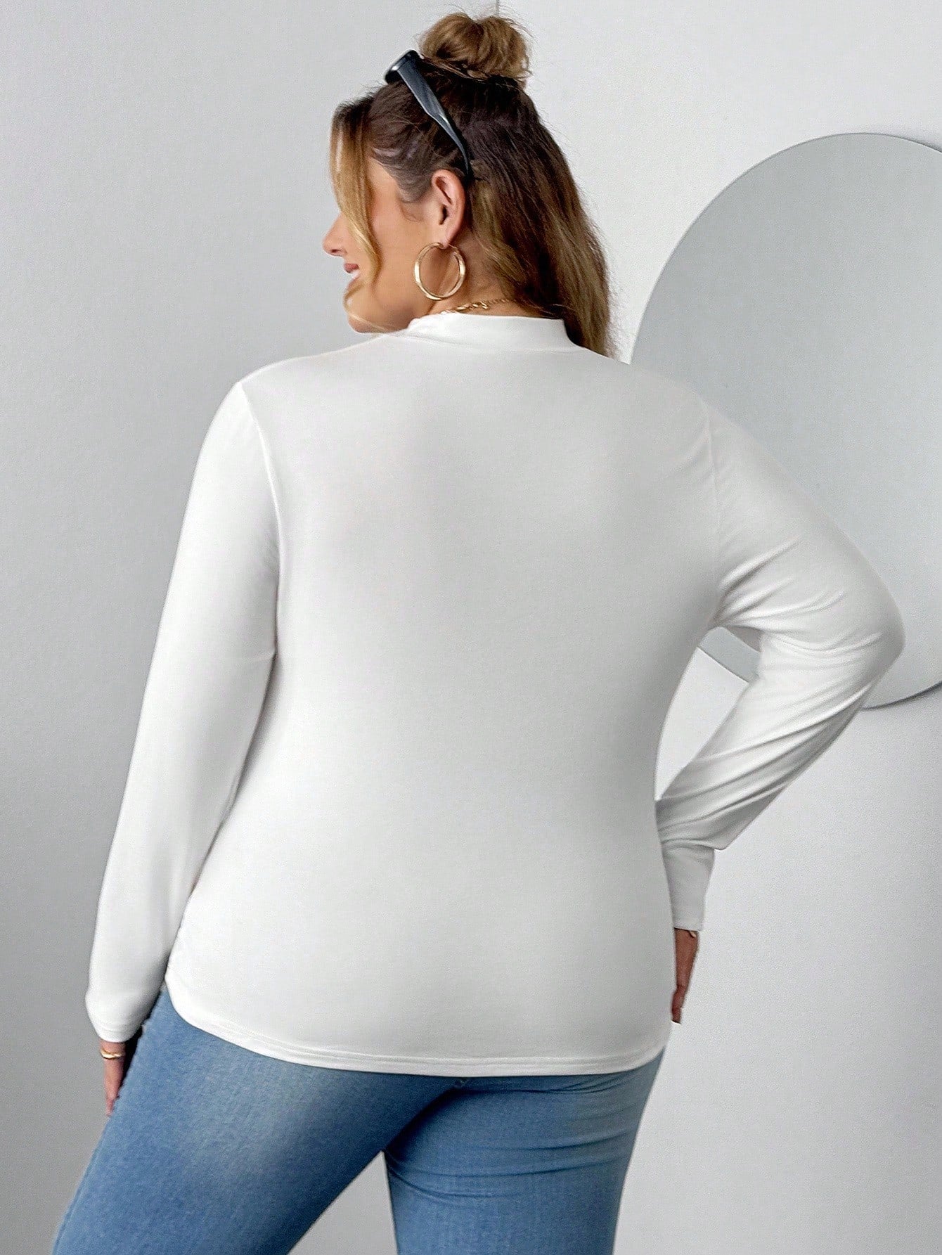 CURVE+ The Plus Size Women's Two Pieces High Neck Tight Fitting Long Sleeved Base T-Shirt Set Is Suitable For Autumn And Winter.Two Of Black White T-Shirts