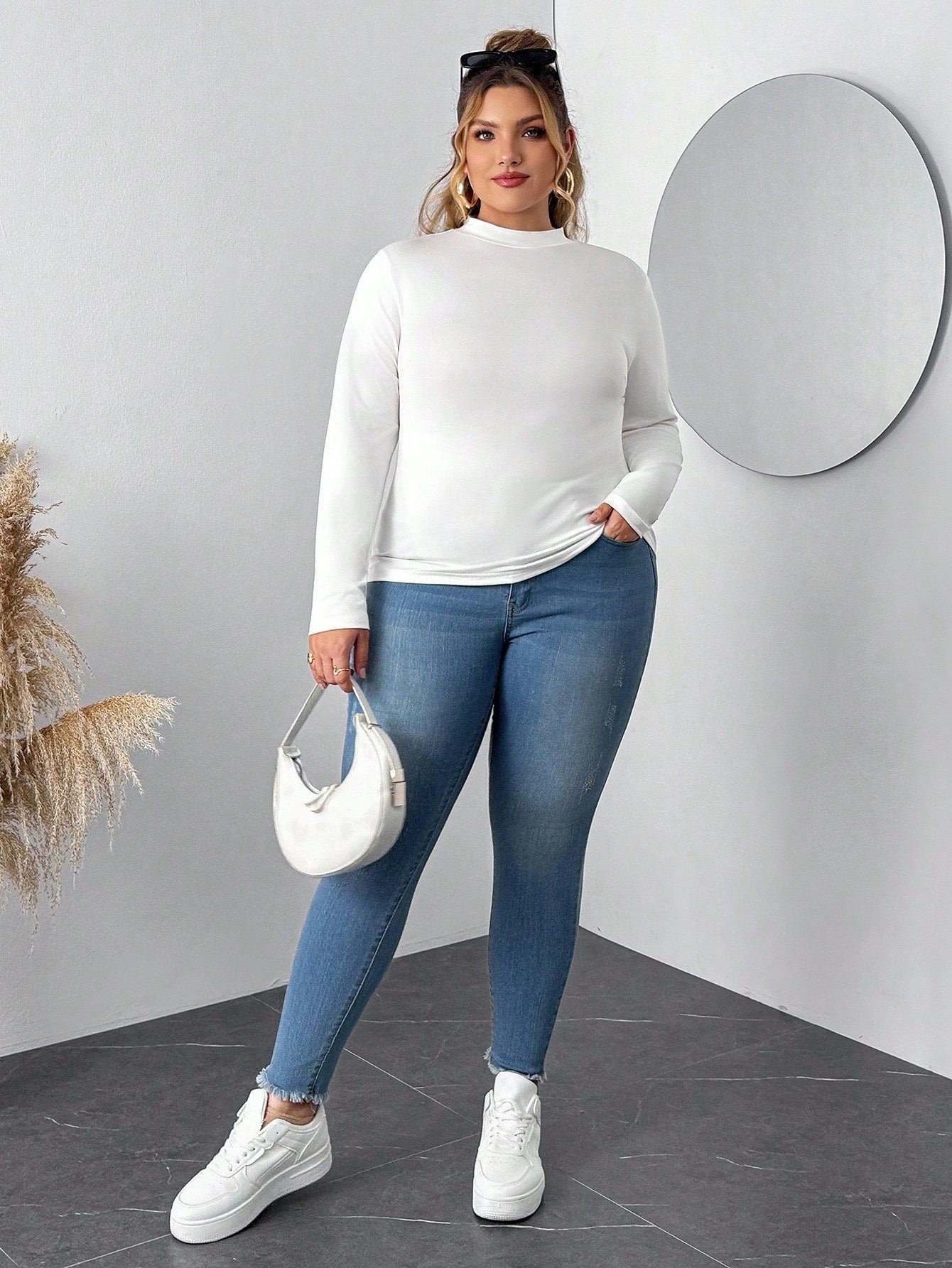 CURVE+ The Plus Size Women's Two Pieces High Neck Tight Fitting Long Sleeved Base T-Shirt Set Is Suitable For Autumn And Winter.Two Of Black White T-Shirts