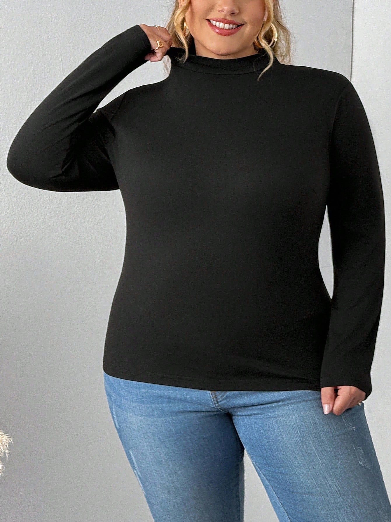 CURVE+ The Plus Size Women's Two Pieces High Neck Tight Fitting Long Sleeved Base T-Shirt Set Is Suitable For Autumn And Winter.Two Of Black White T-Shirts