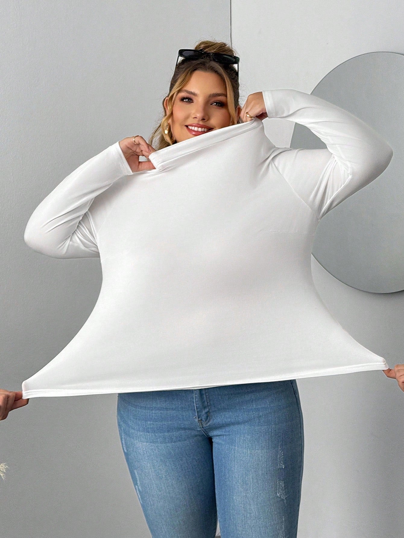 CURVE+ The Plus Size Women's Two Pieces High Neck Tight Fitting Long Sleeved Base T-Shirt Set Is Suitable For Autumn And Winter.Two Of Black White T-Shirts