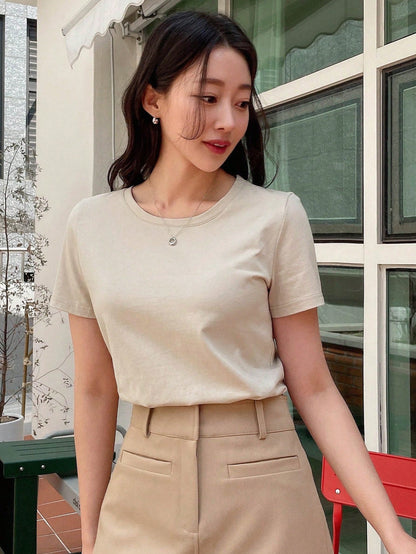 DAZY Solid Round Neck Tee