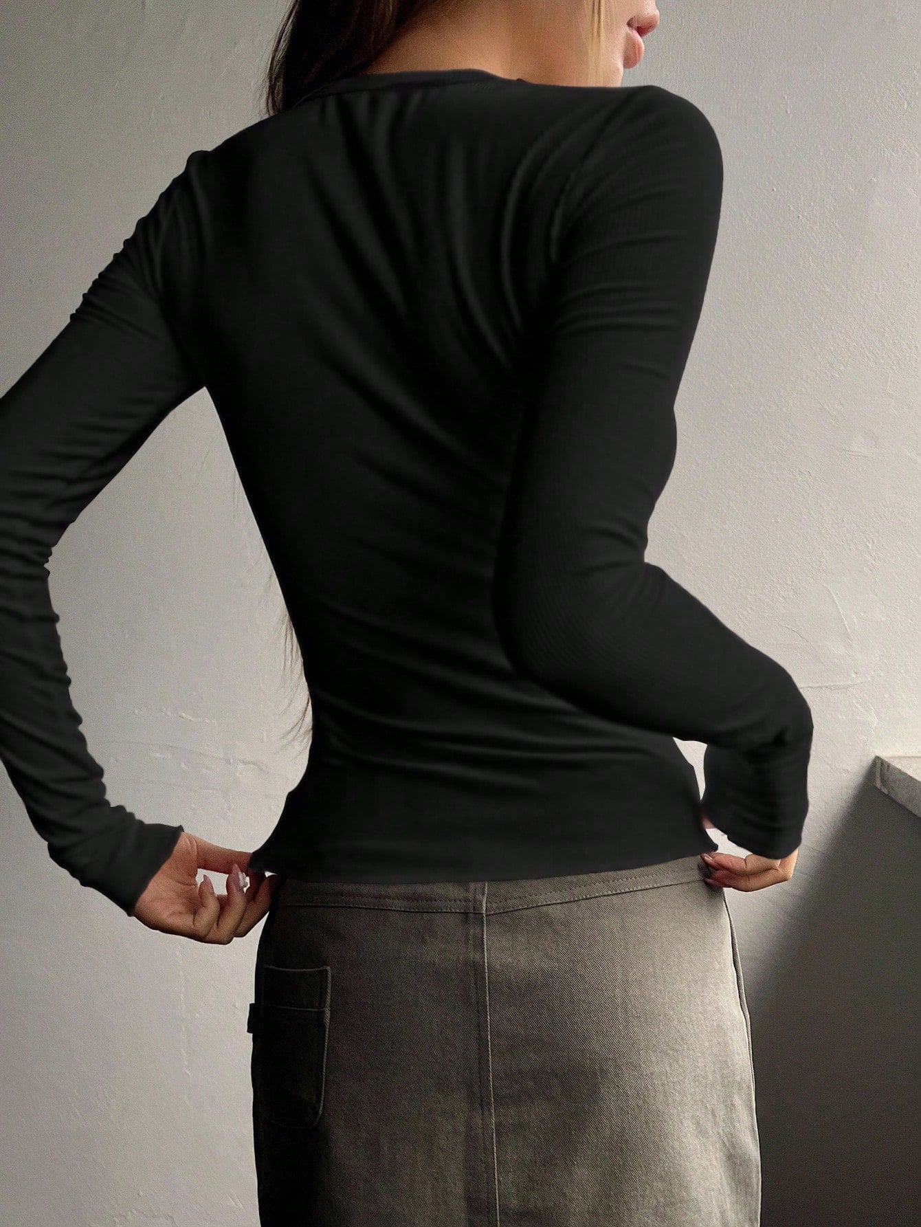DAZY Spring Summer Elegant Fitted Basic Base Layer Long Sleeve Cotton-Feel T-Shirt