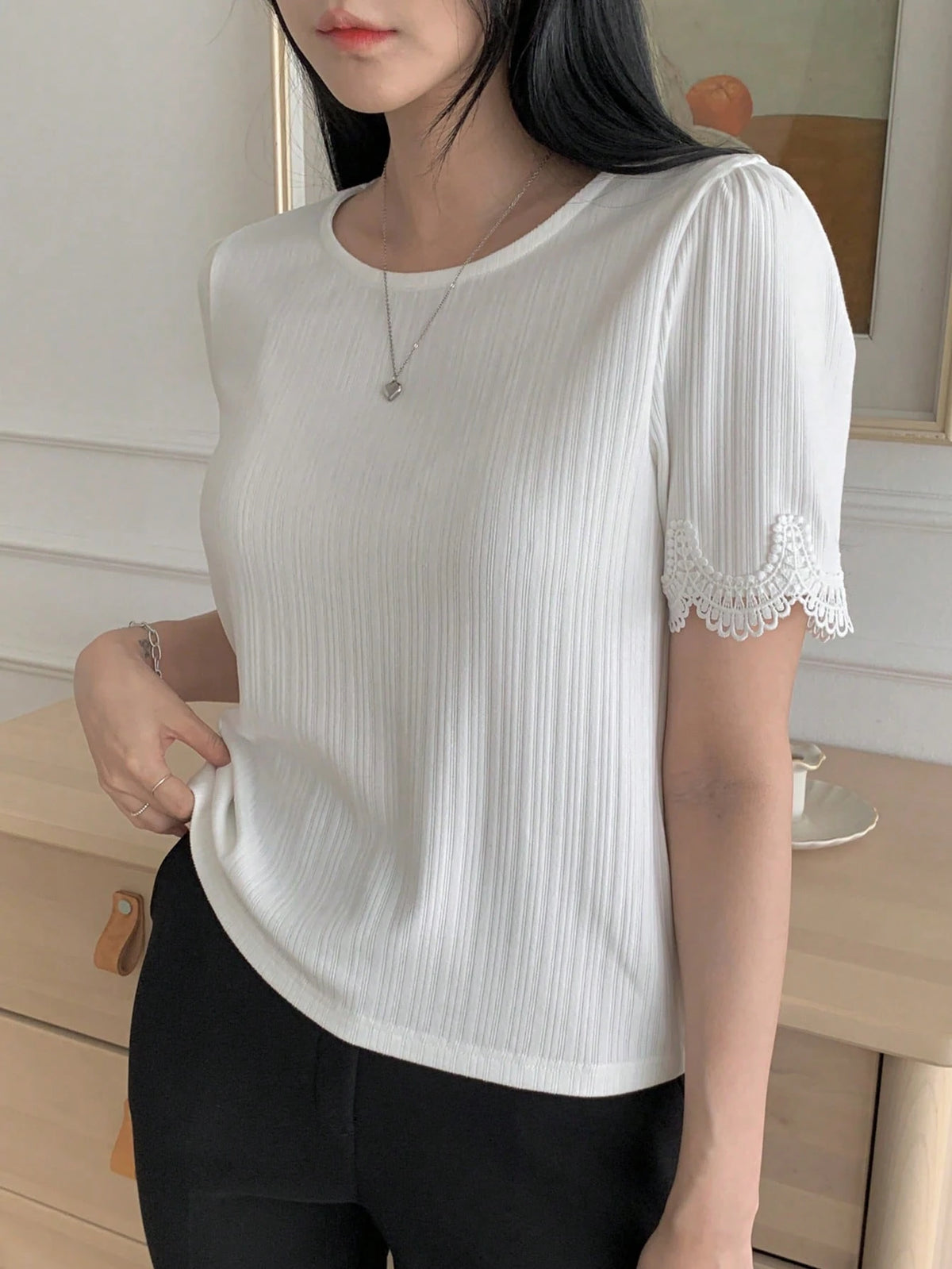 DAZY Women's Artistic Round Neck Basic Loose Fit T-Shirt With Lace Trim Sleeve Cuffs, Summer,Business Casual Women