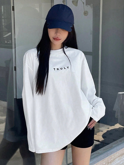 DAZY Women's Round Neck Drop Shoulder T-Shirt With Letter Print,Fall Clothes Long Sleeve Women Tops