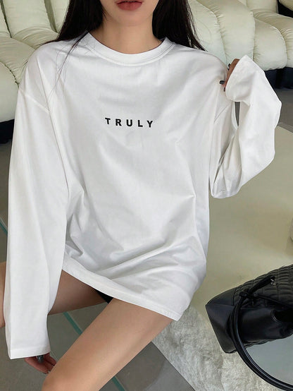 DAZY Women's Round Neck Drop Shoulder T-Shirt With Letter Print,Fall Clothes Long Sleeve Women Tops