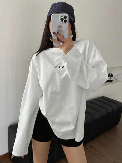 DAZY Women's Round Neck Drop Shoulder T-Shirt With Letter Print,Fall Clothes Long Sleeve Women Tops