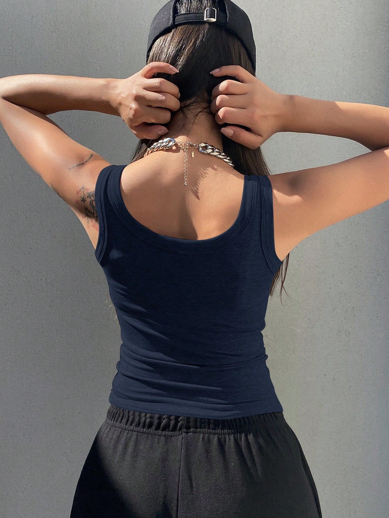 DAZY Women's Summer Solid Color Slim Fit Ribbed Round Neck Tank Top