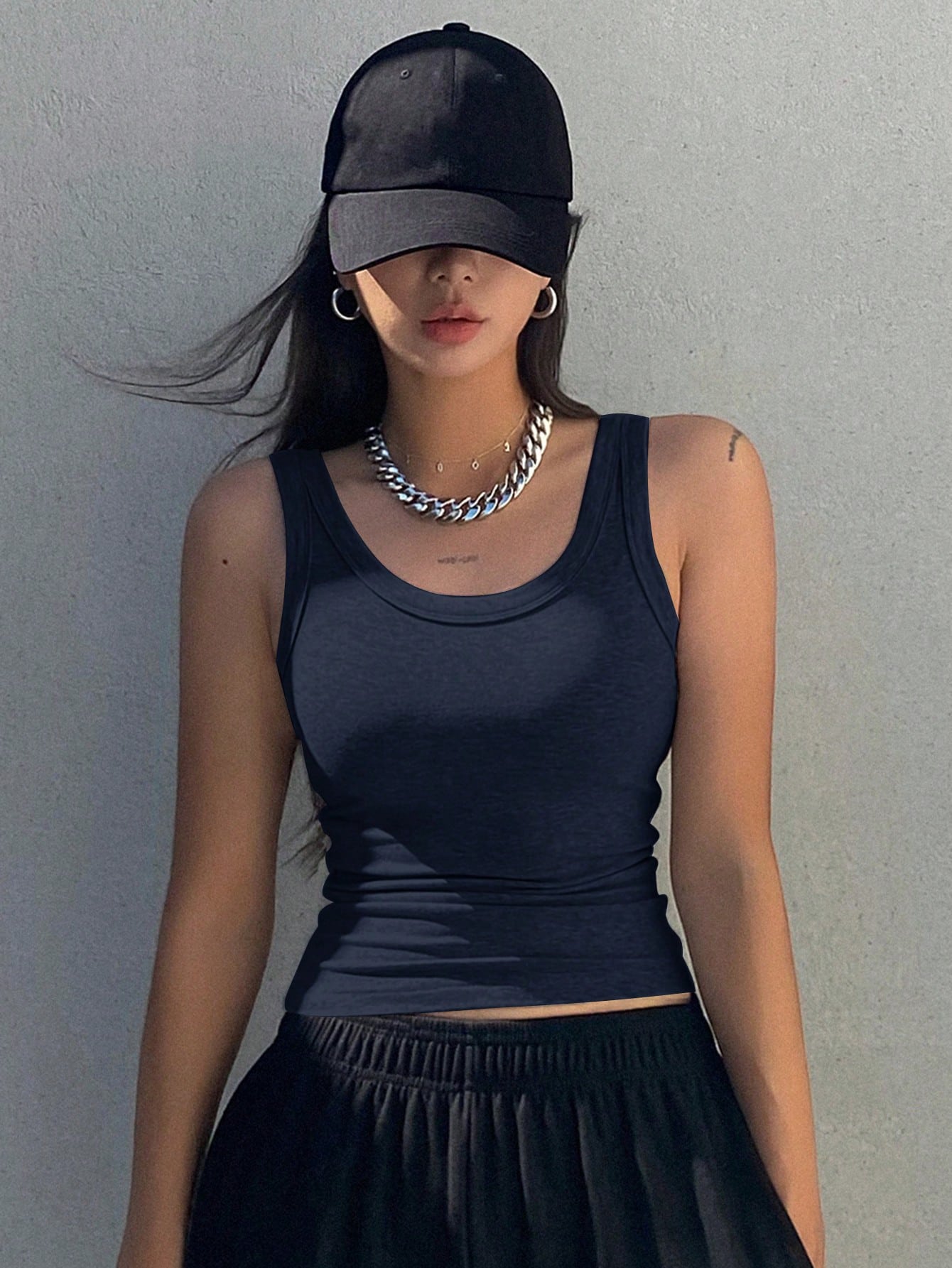 DAZY Women's Summer Solid Color Slim Fit Ribbed Round Neck Tank Top