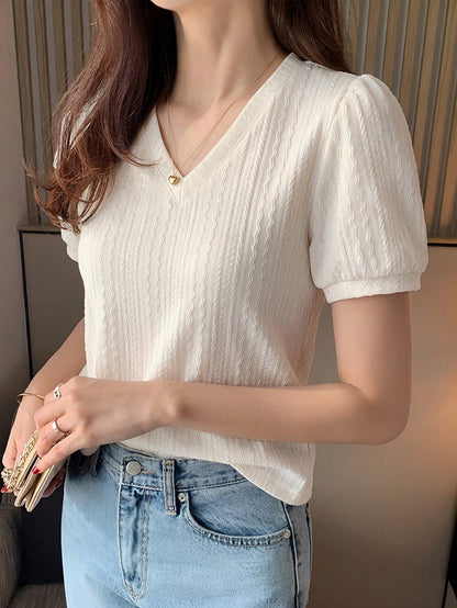 DAZY Women's V-Neck Casual Loose Fitting Commuter Versatile Short Sleeve T-Shirt, Summer