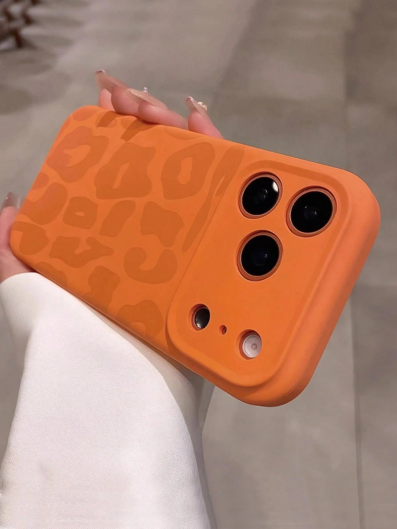 Dopamine Orange Leopard Print Phone Case Compatible With 17 Pro Max/17 Pro/17/16 Pro Max/16/16 Pro/15/15 Pro Max/15 Pro/11/12/13/14 Pro Max/12 Pro/12 Pro Max/13 Pro/13 Pro Max/14 Pro, Full Coverage An