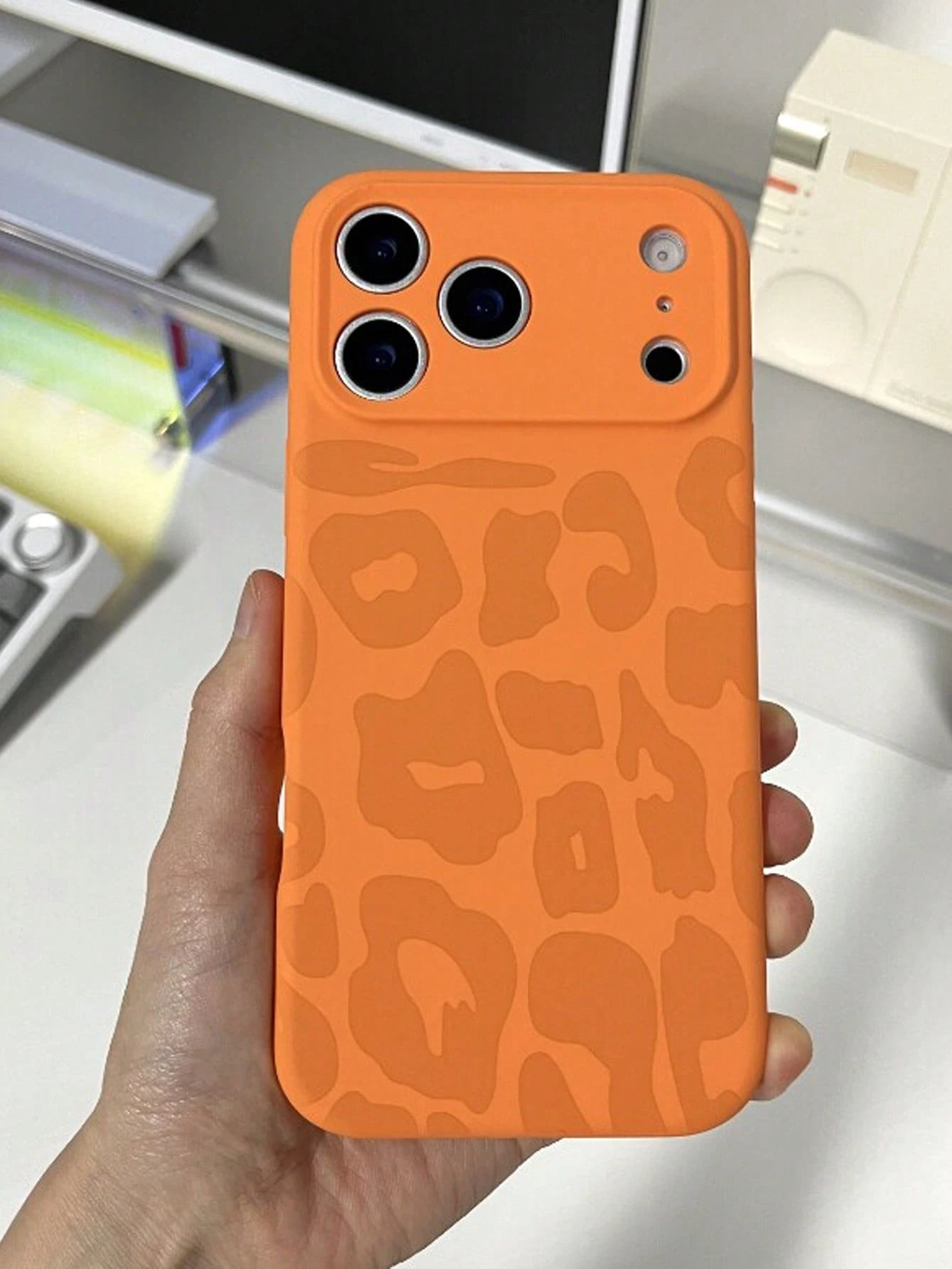 Dopamine Orange Leopard Print Phone Case Compatible With 17 Pro Max/17 Pro/17/16 Pro Max/16/16 Pro/15/15 Pro Max/15 Pro/11/12/13/14 Pro Max/12 Pro/12 Pro Max/13 Pro/13 Pro Max/14 Pro, Full Coverage An