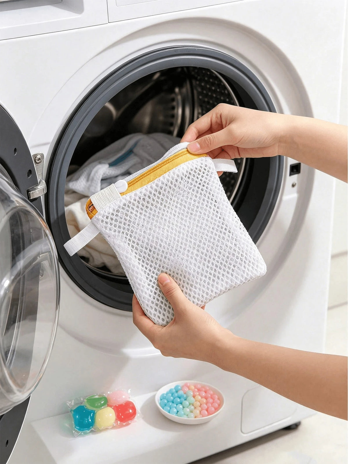 Drawstring Mesh Laundry Bag Set, Includes Anti-Tangle Laundry Balls And Laundry Beads Zipper Bag, Multiple Sizes Laundry Protection Bags, Suitable For Storing Bras, Underwear, Socks, Duvet Covers, Cur