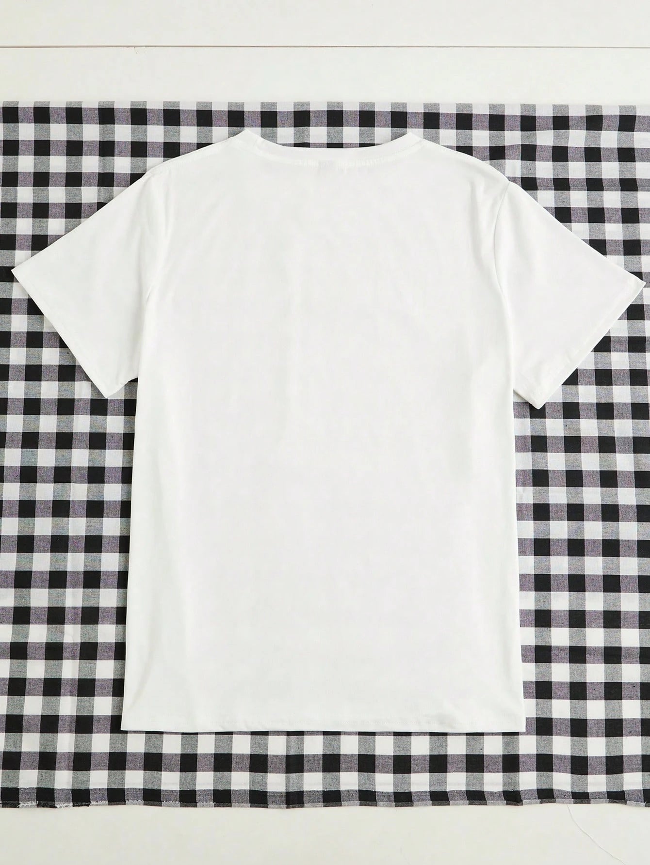 EMERY ROSE Minimalist Animal Print Round Neck Short Sleeve Plus Size T-Shirt