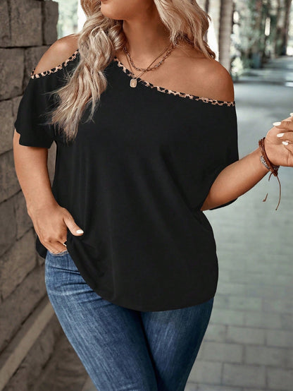 EMERY ROSE Plus Size Cold-Shoulder T-Shirt With Vintage Black & Leopard Print Patchwork Design, Casual & Fashionable