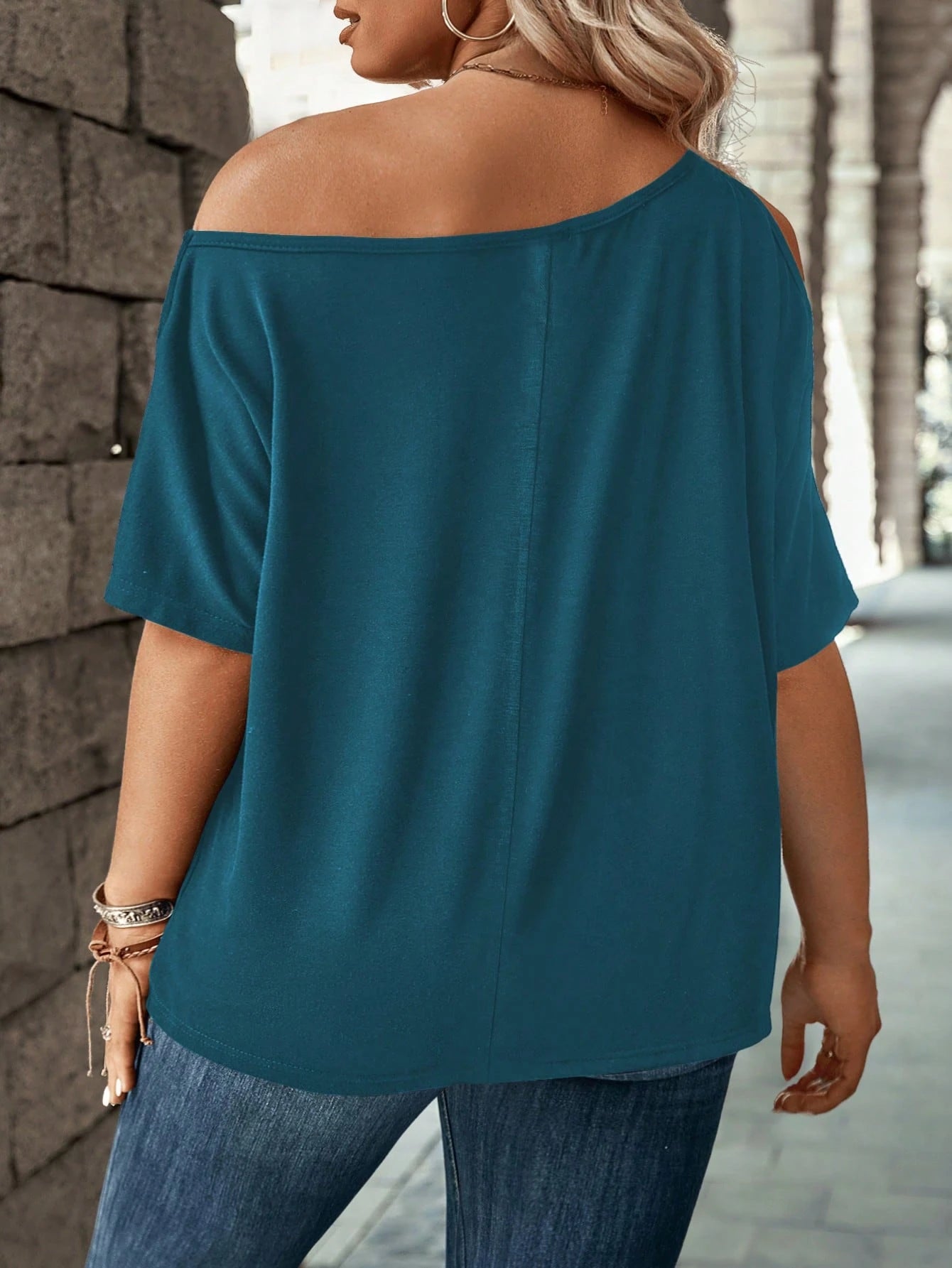 EMERY ROSE Plus Size Cold-Shoulder T-Shirt With Vintage Black & Leopard Print Patchwork Design, Casual & Fashionable