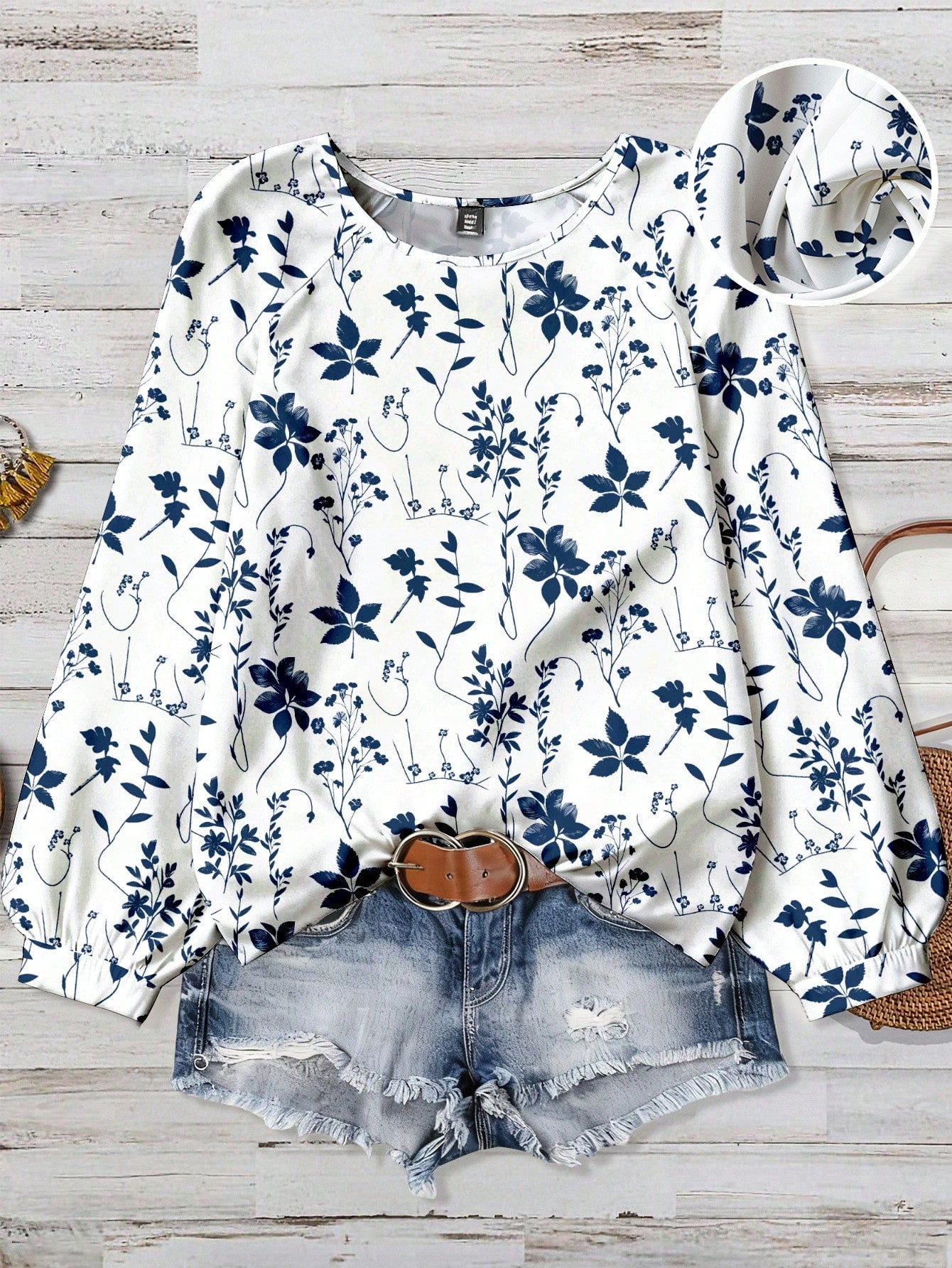 EMERY ROSE Plus Size Women Summer White Round Neck Texture Bubble Wrinkle Full Floral Raglan Sleeve Flowy Shirt Top,Autumn Smart Casual Everyday Boho Cute Blouse