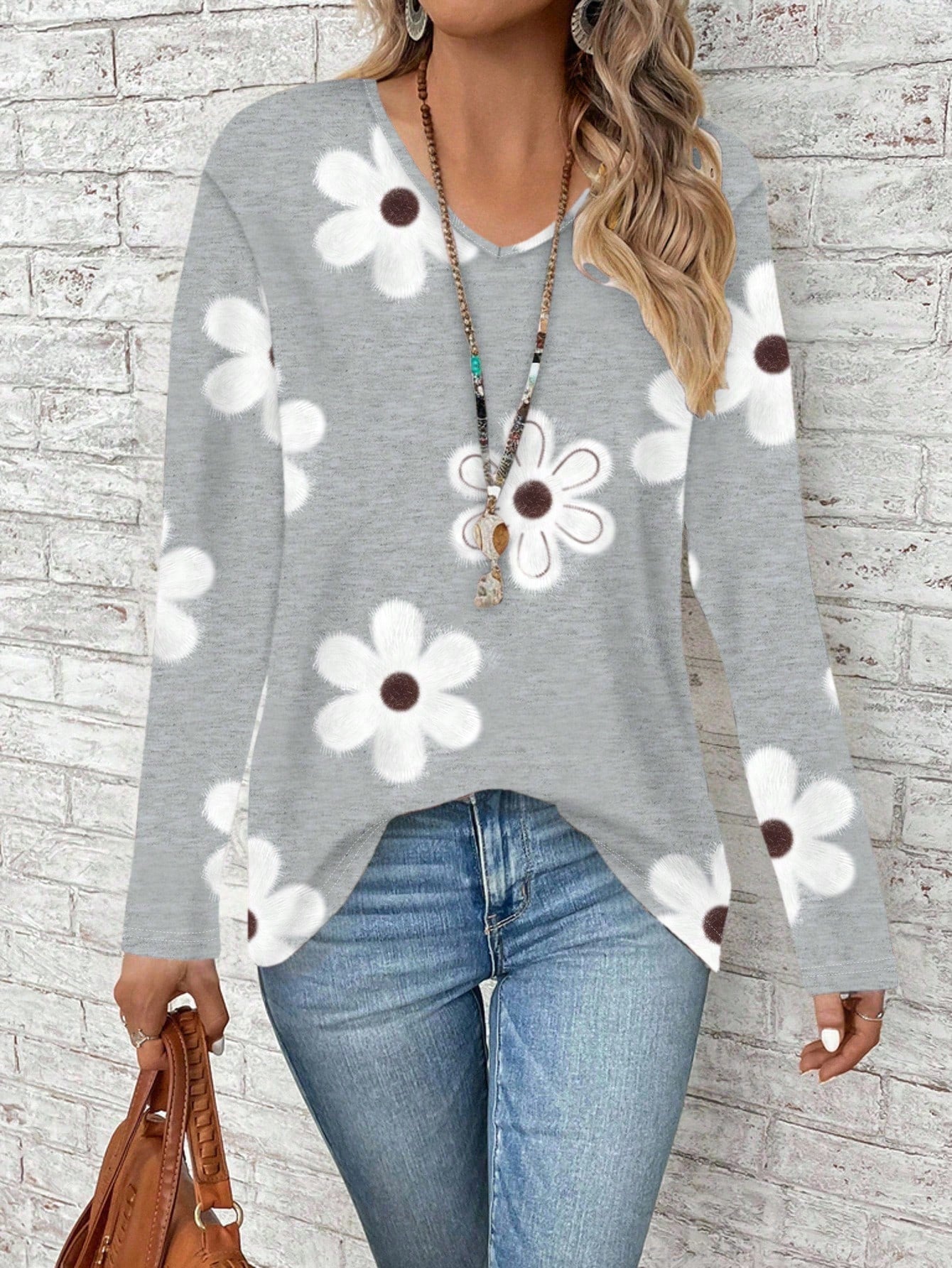EMERY ROSE Plus Size Women V-Neck Floral Print Casual Loose Long Sleeve T-Shirt/Winter Blusinhas Femininas Elegante Tops Plus Size Women Fall