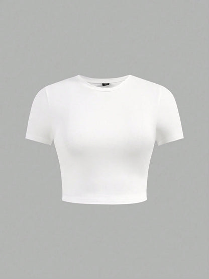 Essnce Plus Size 4pcs/Set Black & White Casual Women Tank Tops And Short Sleeve Tees, Slim Fit, Summer Suitable For Going Out