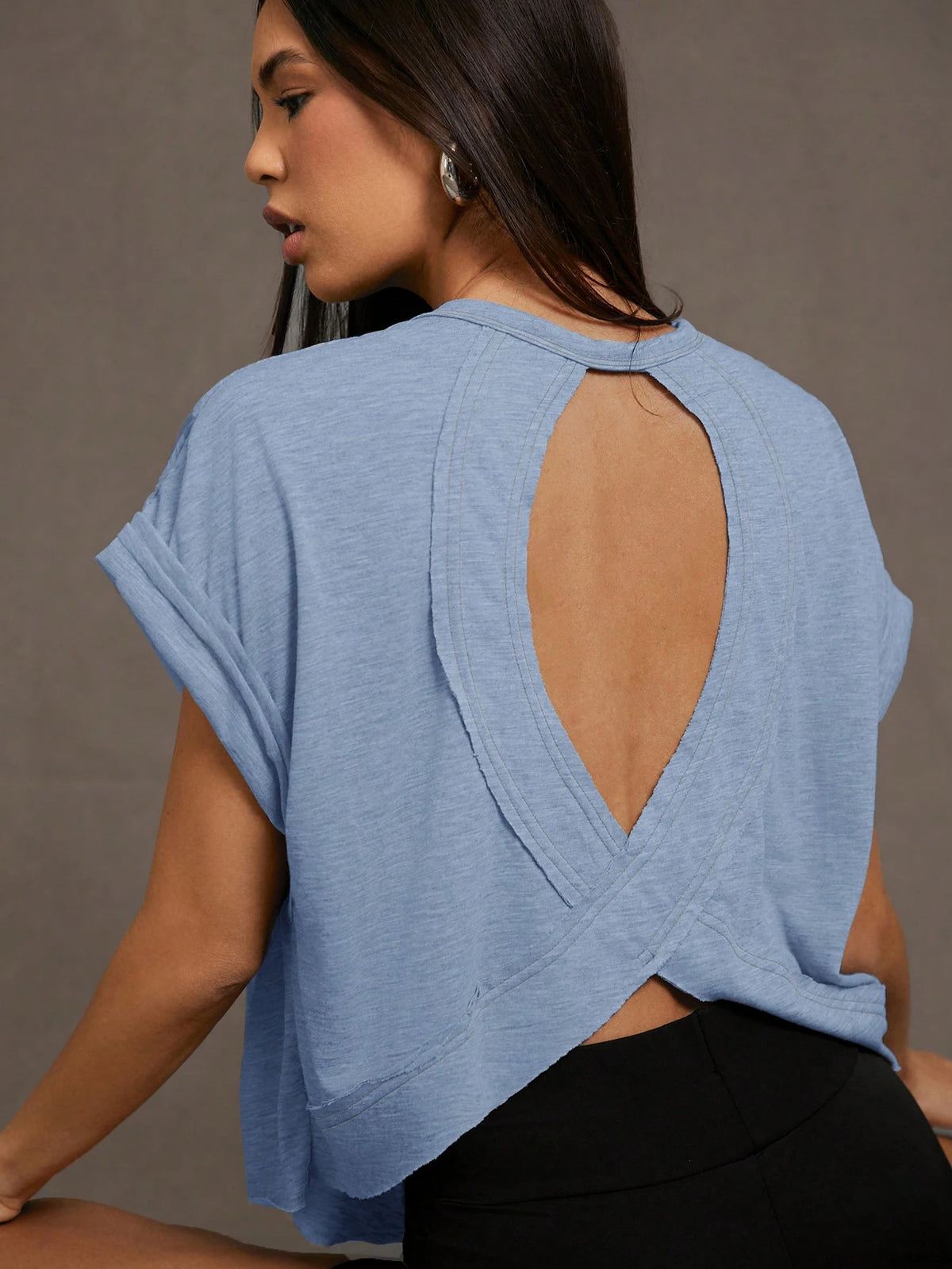 Essnce Women's Solid Color Back Hollow Out Batwing Sleeve T-Shirt