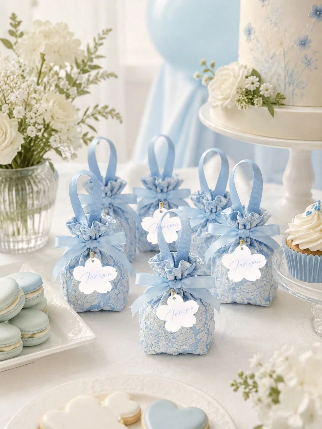 Extra Large Blue Floral Embroidered Satin Baby Shower Favor Bag, Reusable With Handle Tea Party Favor Bag, Suitable For Baby Shower, Gender Reveal, Baptism, First Birthday, Bridal Shower, Wedding (Blu